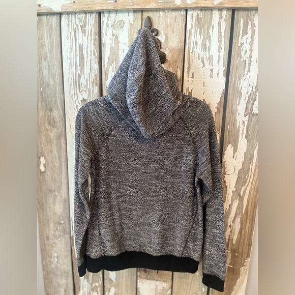 Roxy Black Hooded Pullover size XL - Picture 4 of 5
